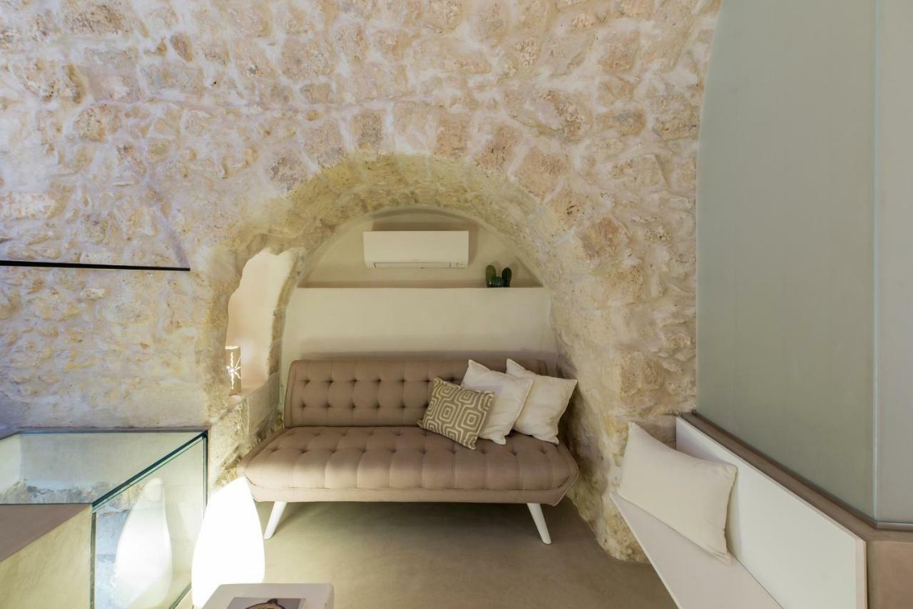 Vittoria Luxury Suite A Ostuni By Wonderful Italy Экстерьер фото